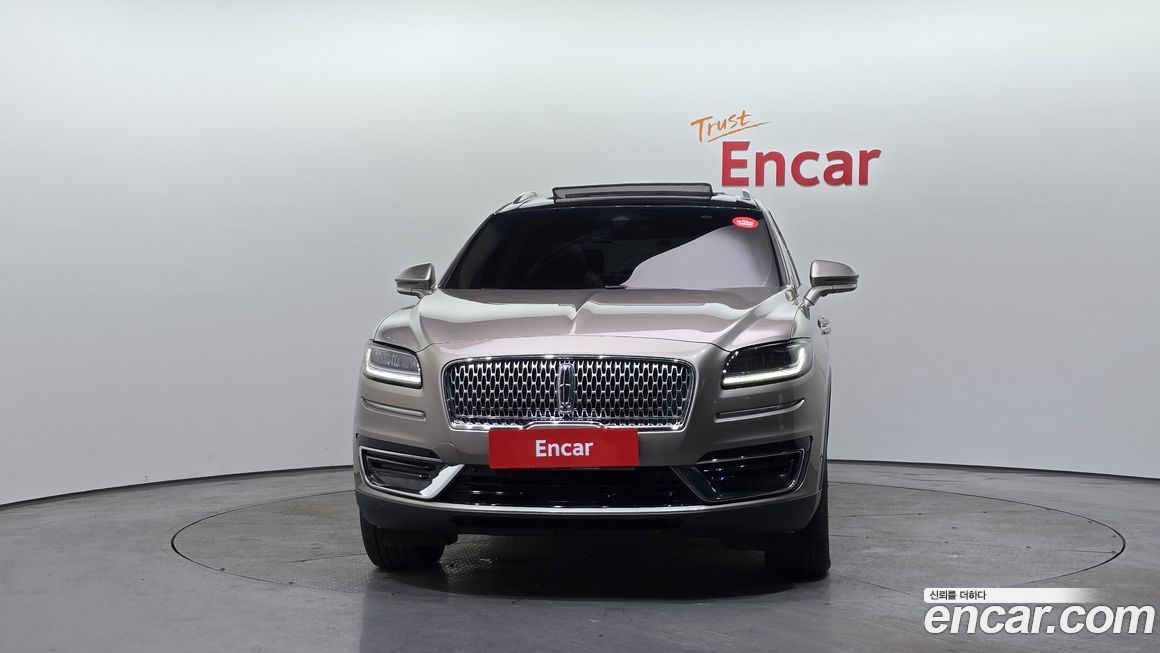 Lincoln Nautilus 2020