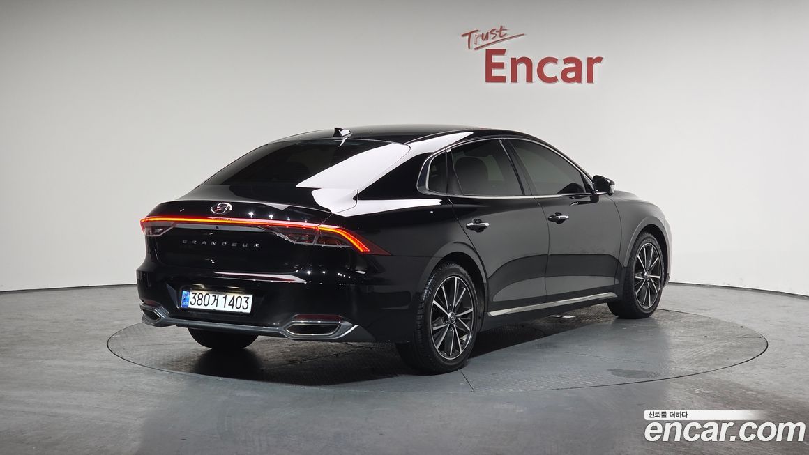 Hyundai Grandeur 2022