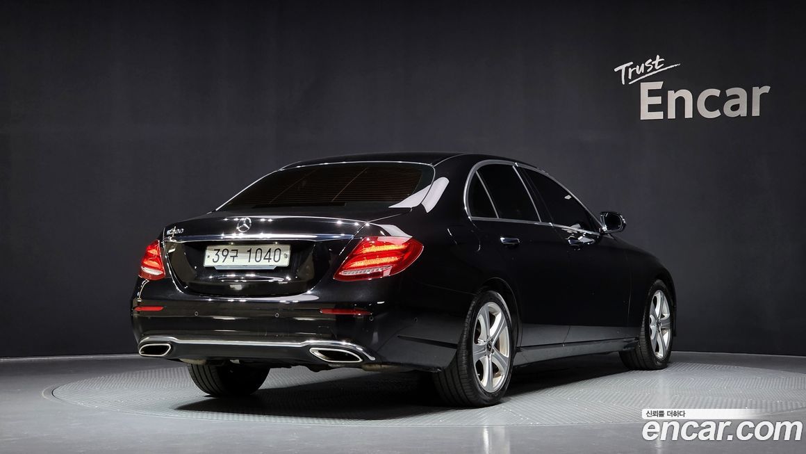 Mercedes-Benz E-Class 2018