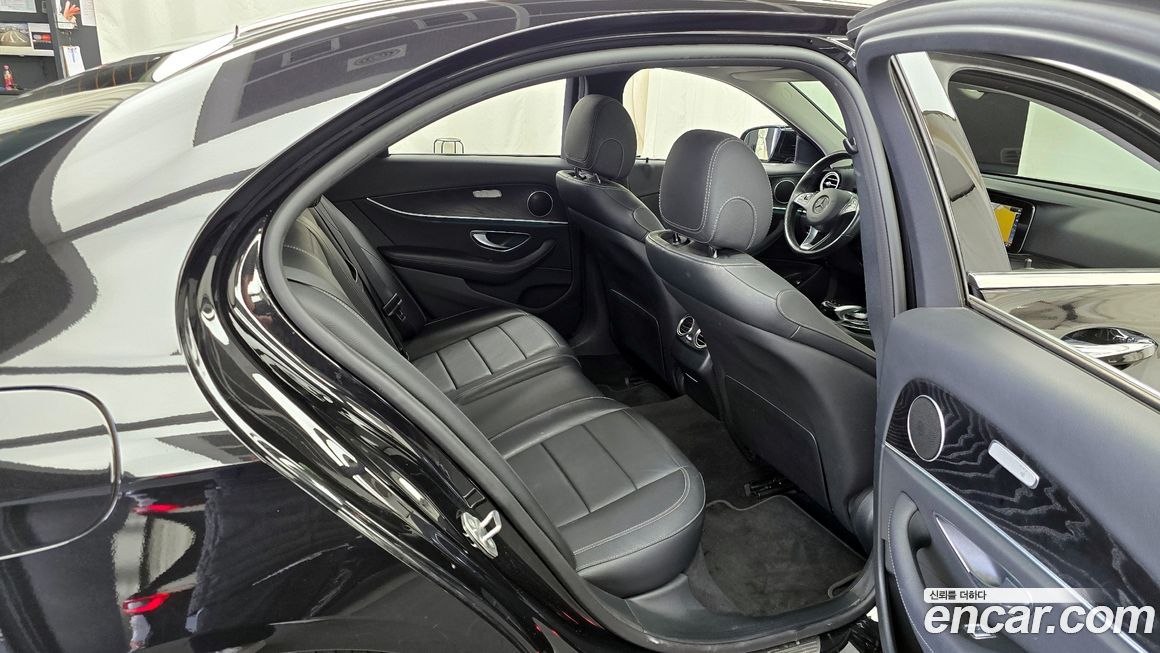 Mercedes-Benz E-Class 2018