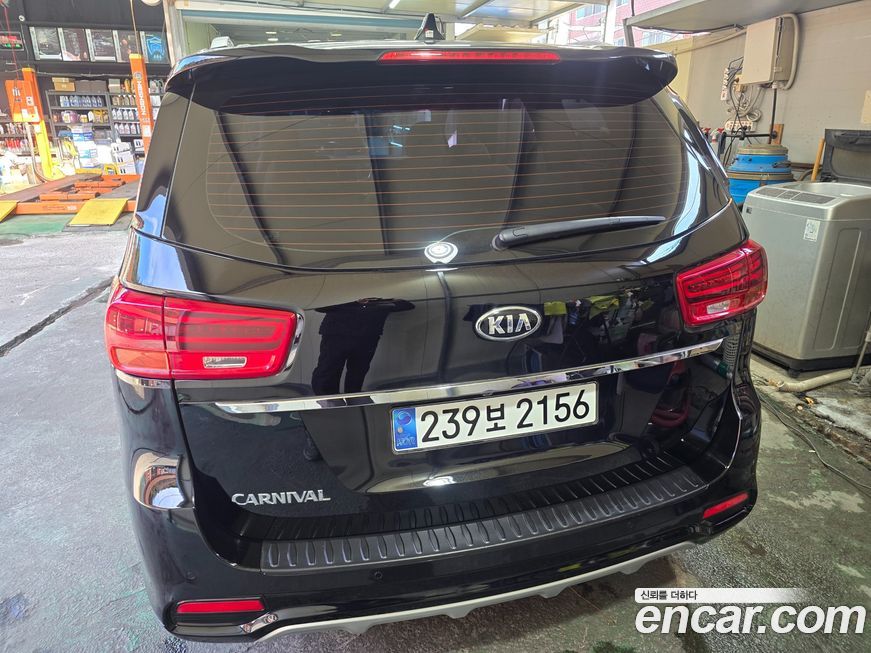 Kia Canival 2019