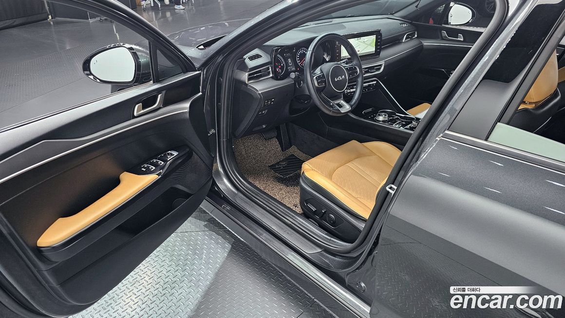 Kia K5 2023