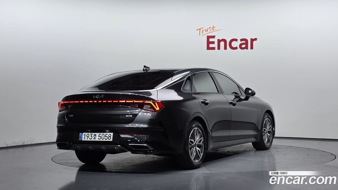 Kia K5 2023