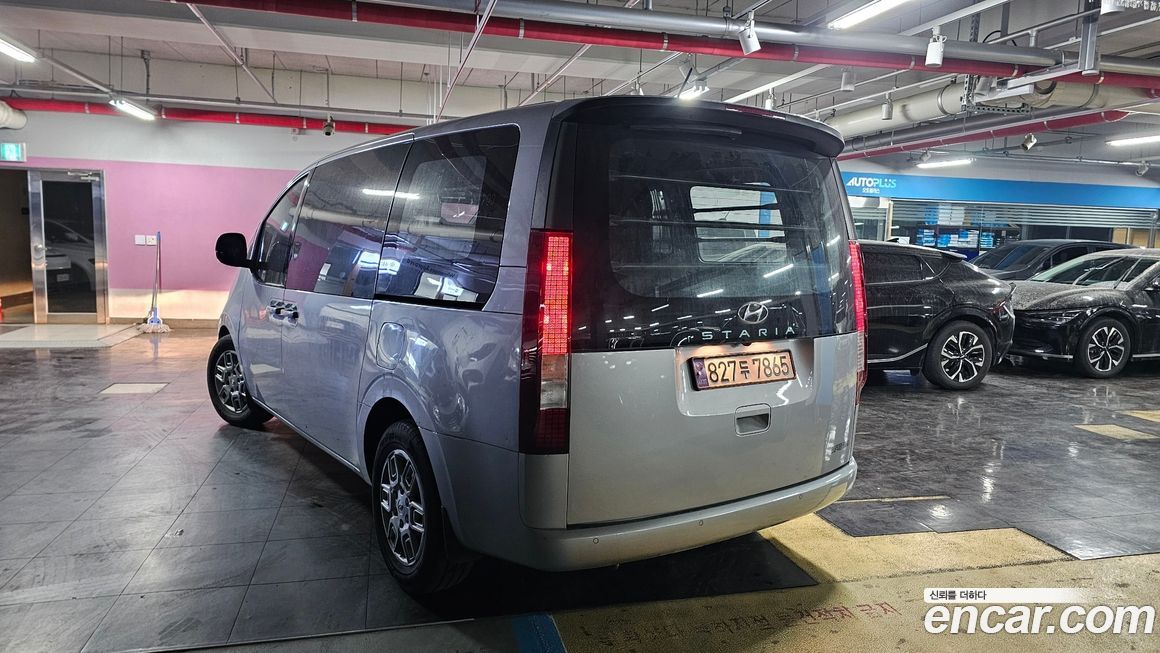 Hyundai Staria 2022