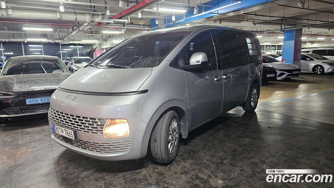 Hyundai Staria 2022