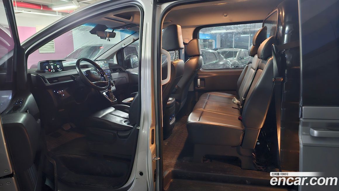 Hyundai Staria 2022