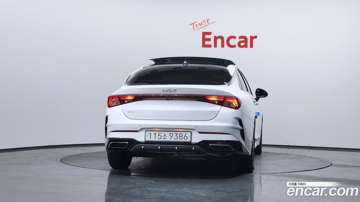 Kia K5 2023