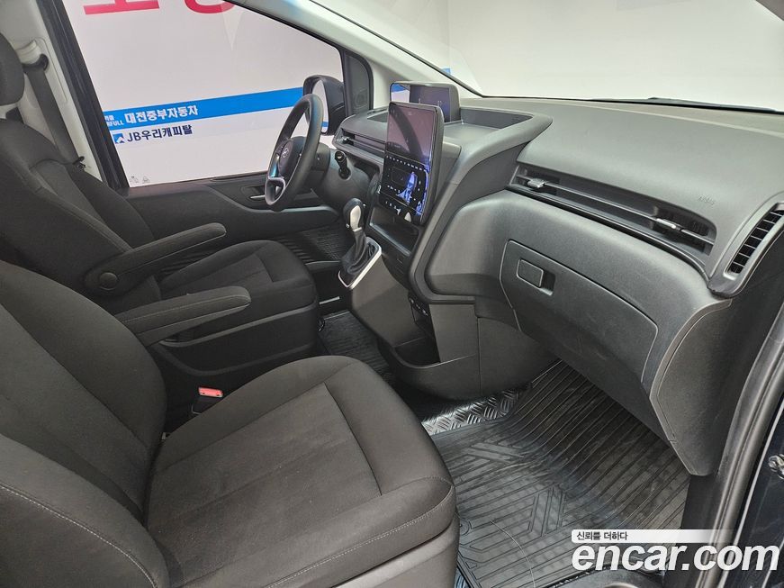 Hyundai Staria 2022