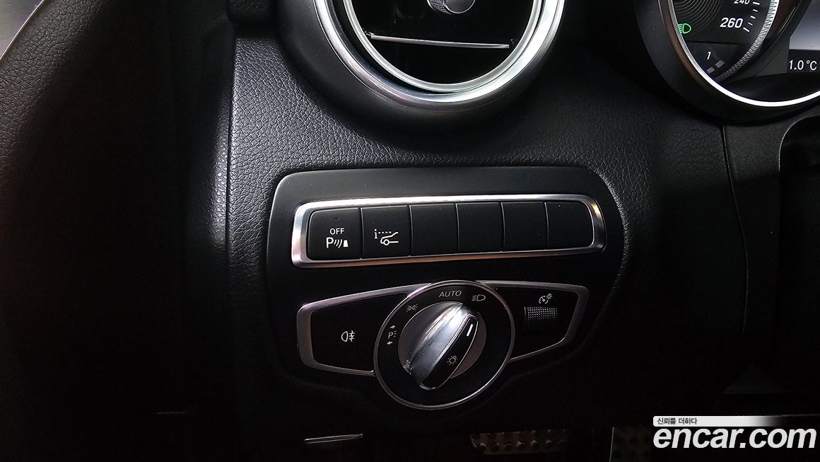 Mercedes-Benz C-Class 2018