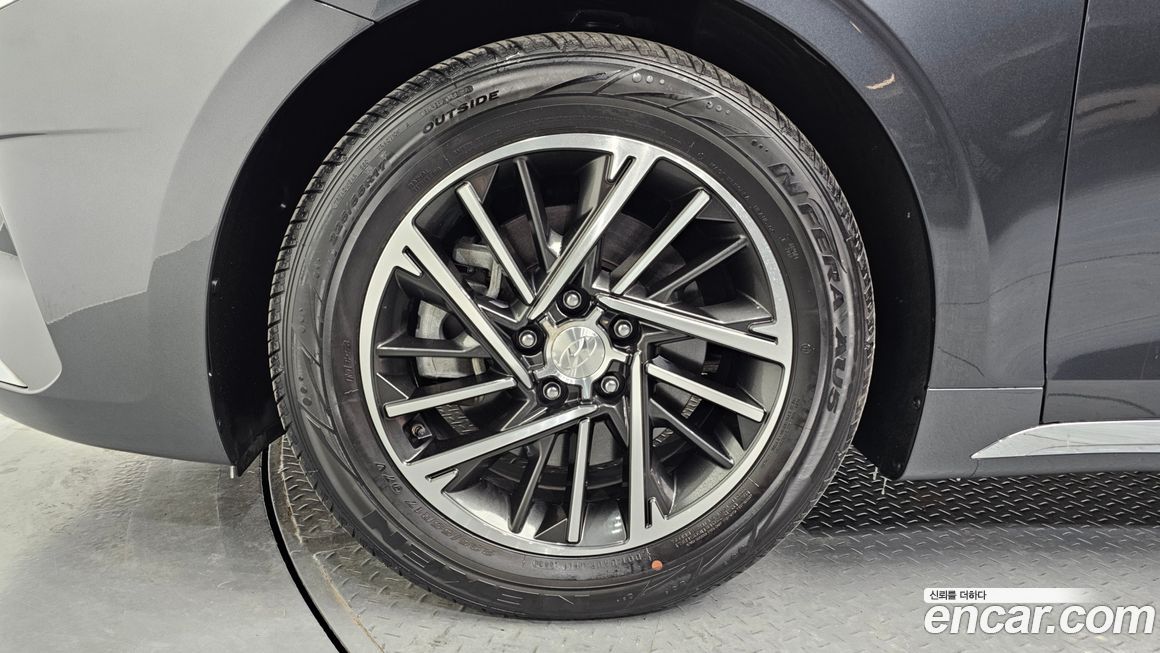 Hyundai Grandeur 2020