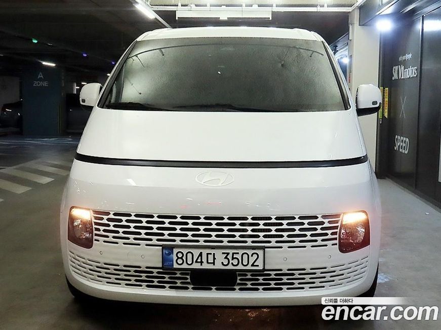 Hyundai Staria 2025
