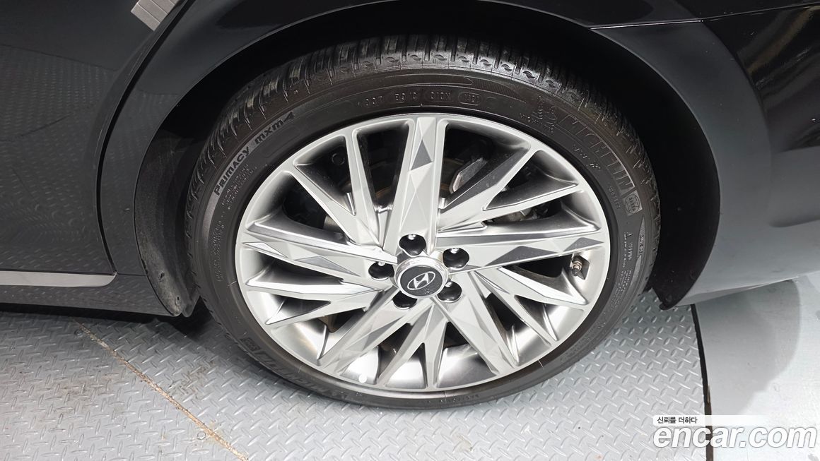 Hyundai Grandeur 2022