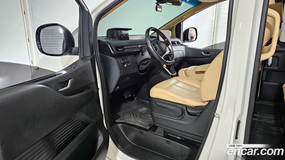 Hyundai Staria 2022