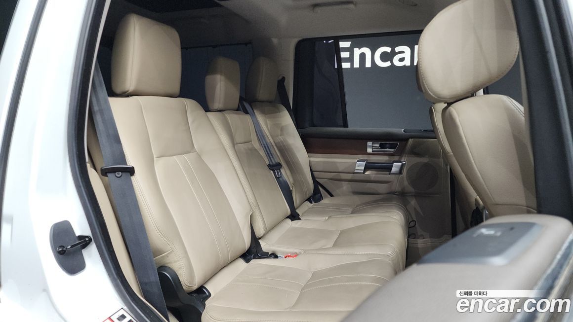 Land Rover Discovery 2016