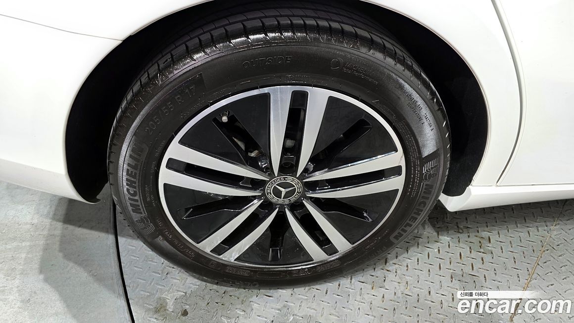 Mercedes-Benz A-Class 2023