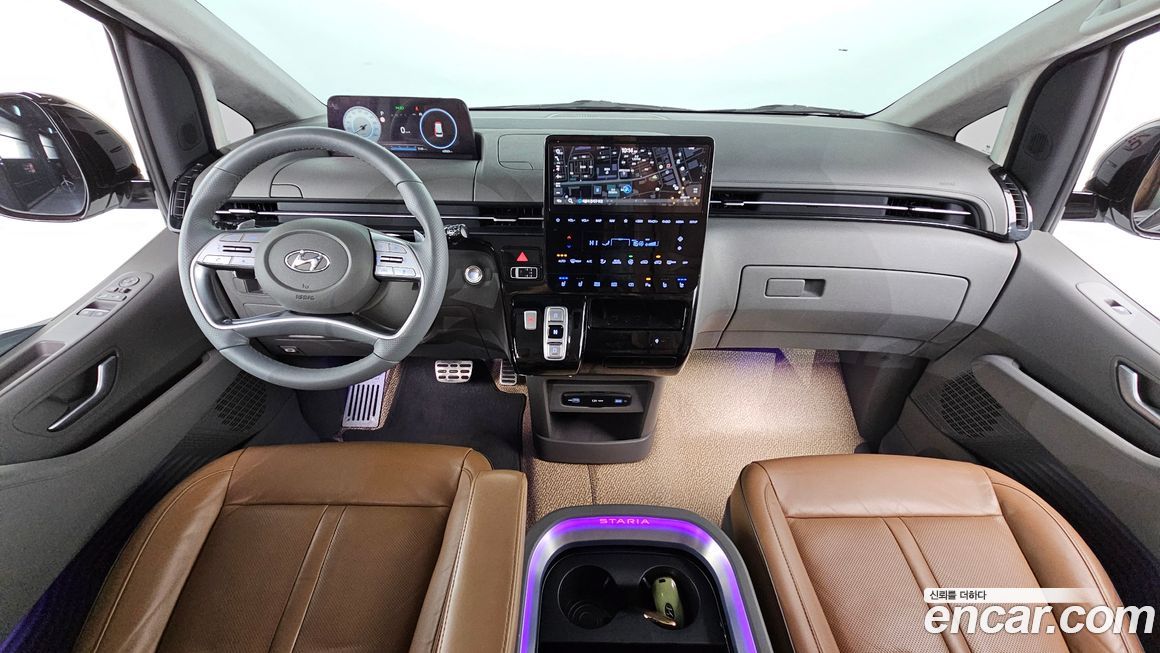 Hyundai Staria 2023