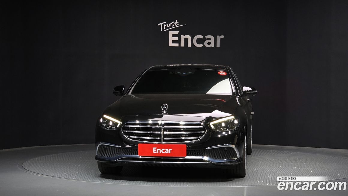 Mercedes-Benz E-Class 2021