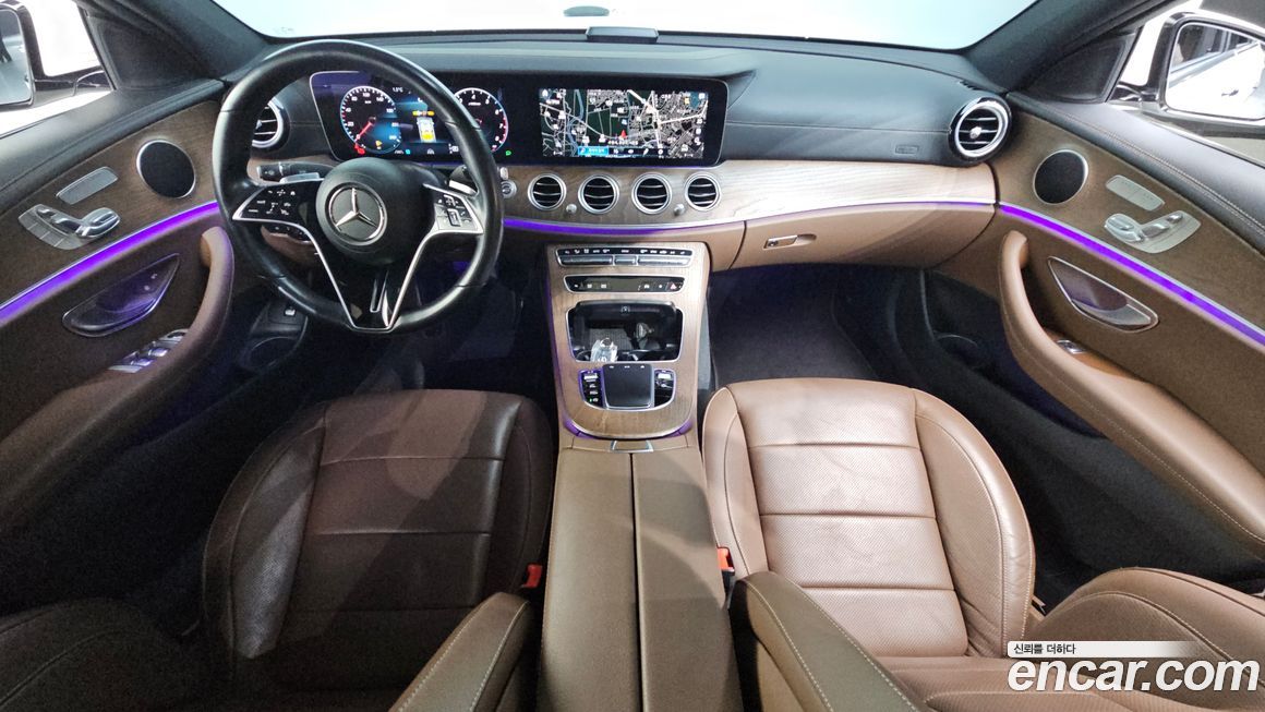 Mercedes-Benz E-Class 2022