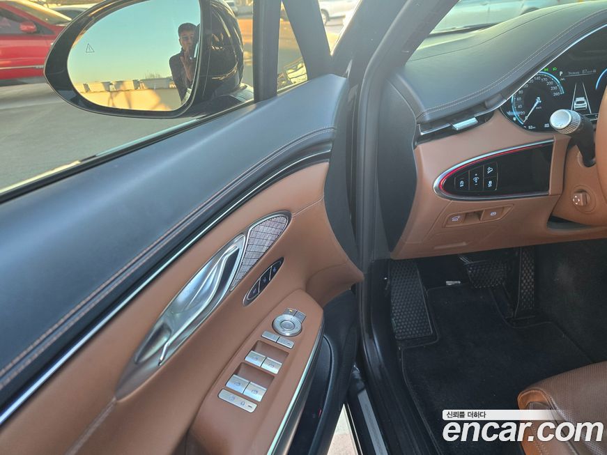 Genesis GV70 2023
