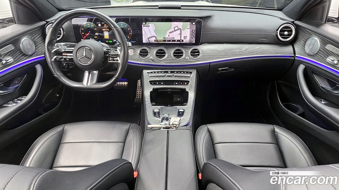 Mercedes-Benz E-Class 2021