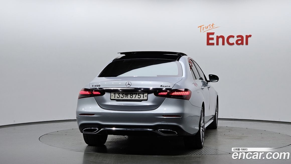 Mercedes-Benz E-Class 2022