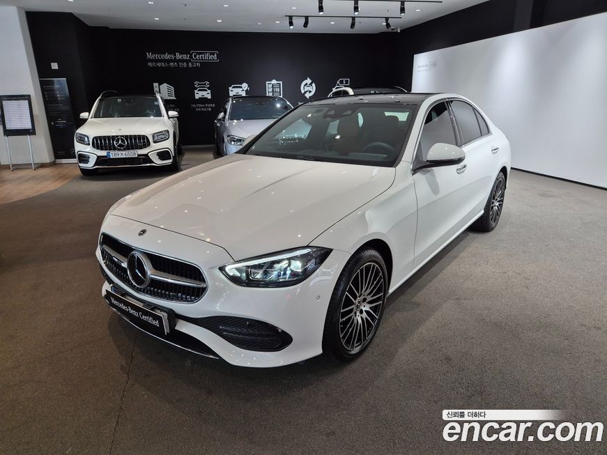 Mercedes-Benz C-Class 2025