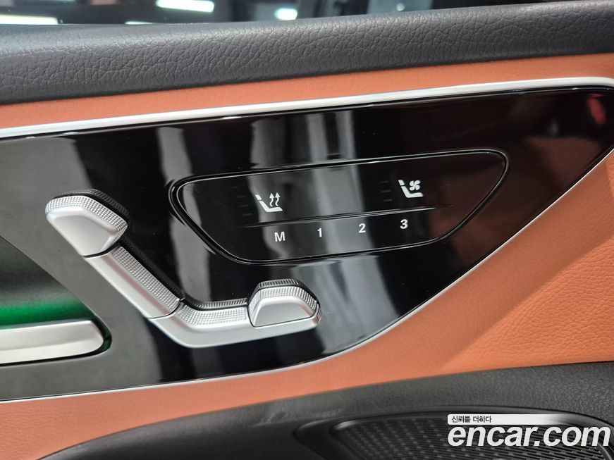 Mercedes-Benz C-Class 2025