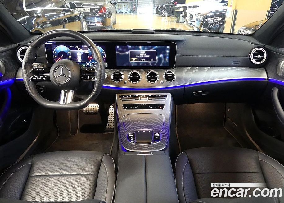 Mercedes-Benz E-Class 2022