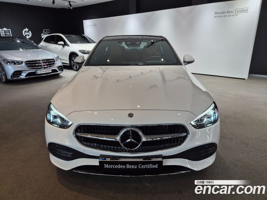 Mercedes-Benz C-Class 2025