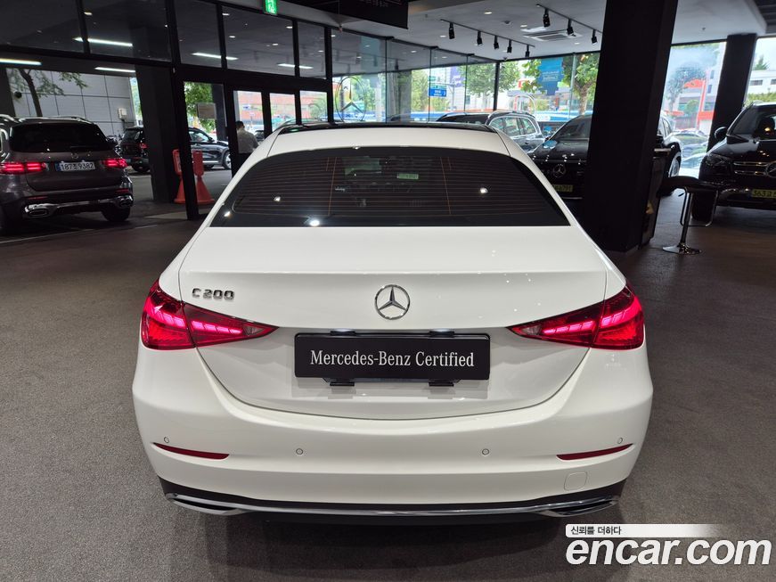 Mercedes-Benz C-Class 2025