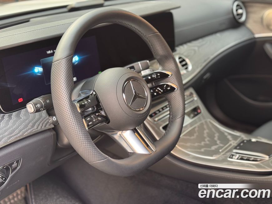 Mercedes-Benz E-Class 2022