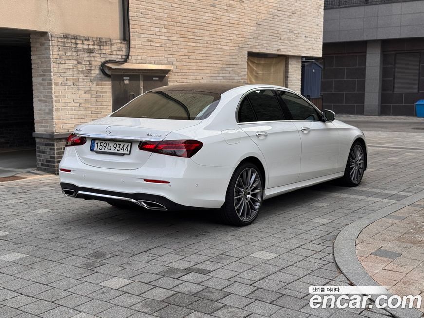 Mercedes-Benz E-Class 2022