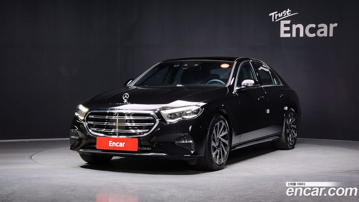 Mercedes-Benz E-Class 2025