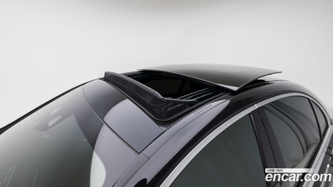 Mercedes-Benz S-Class 2022