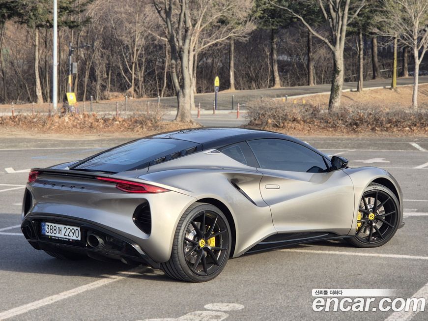 Lotus Emira 2024