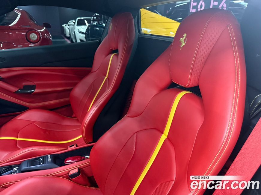 Ferrari F8 2022