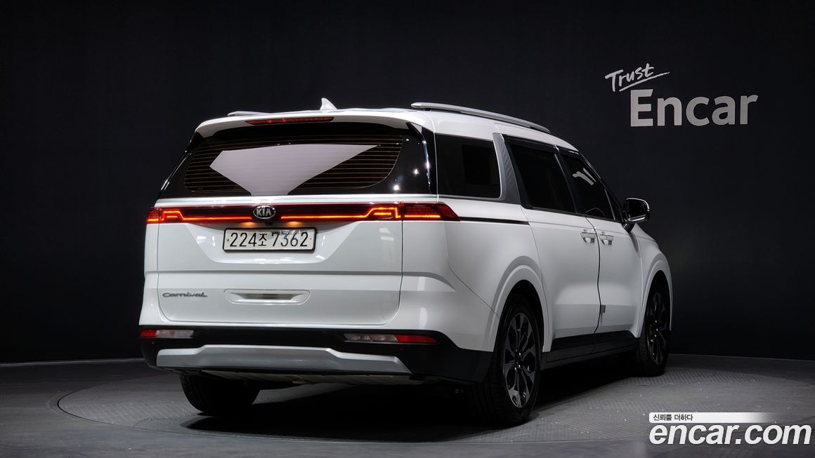 Kia Canival 2021