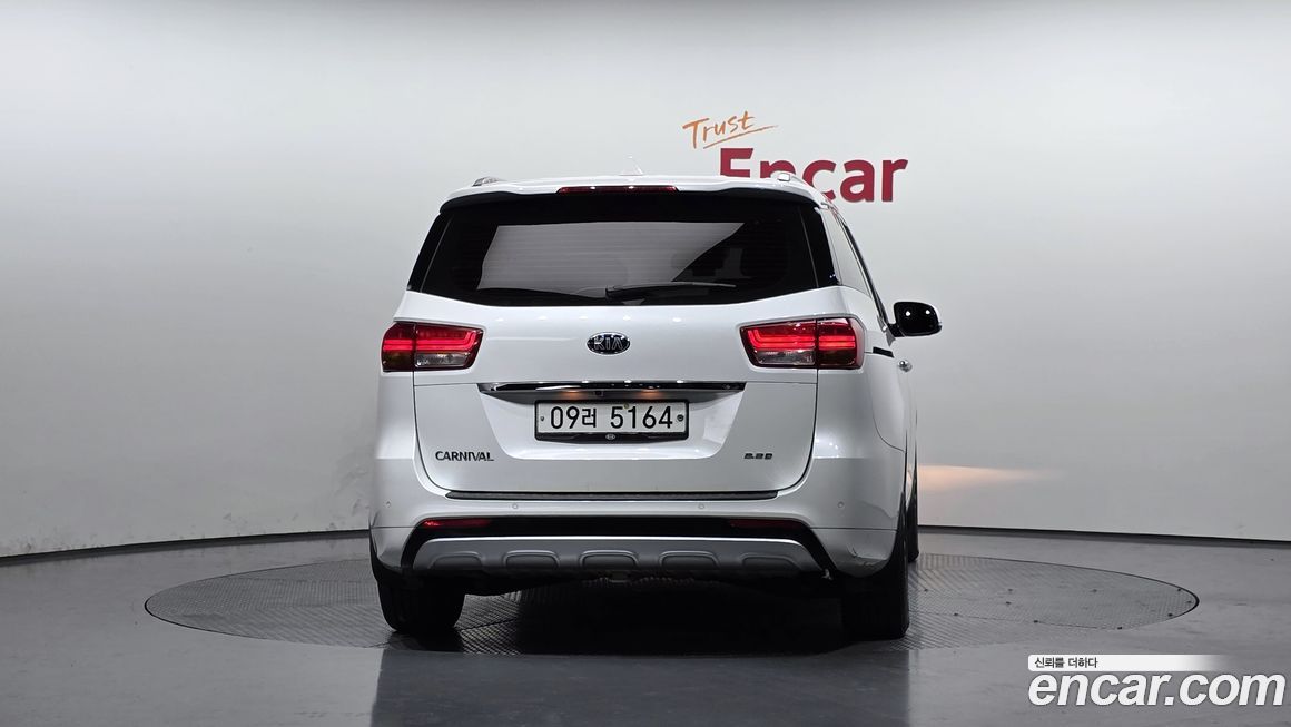 Kia Canival 2018
