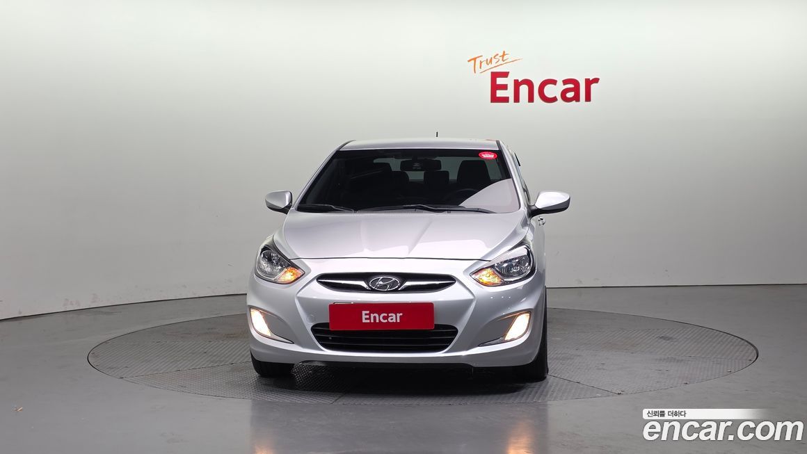 Hyundai Accent 2012