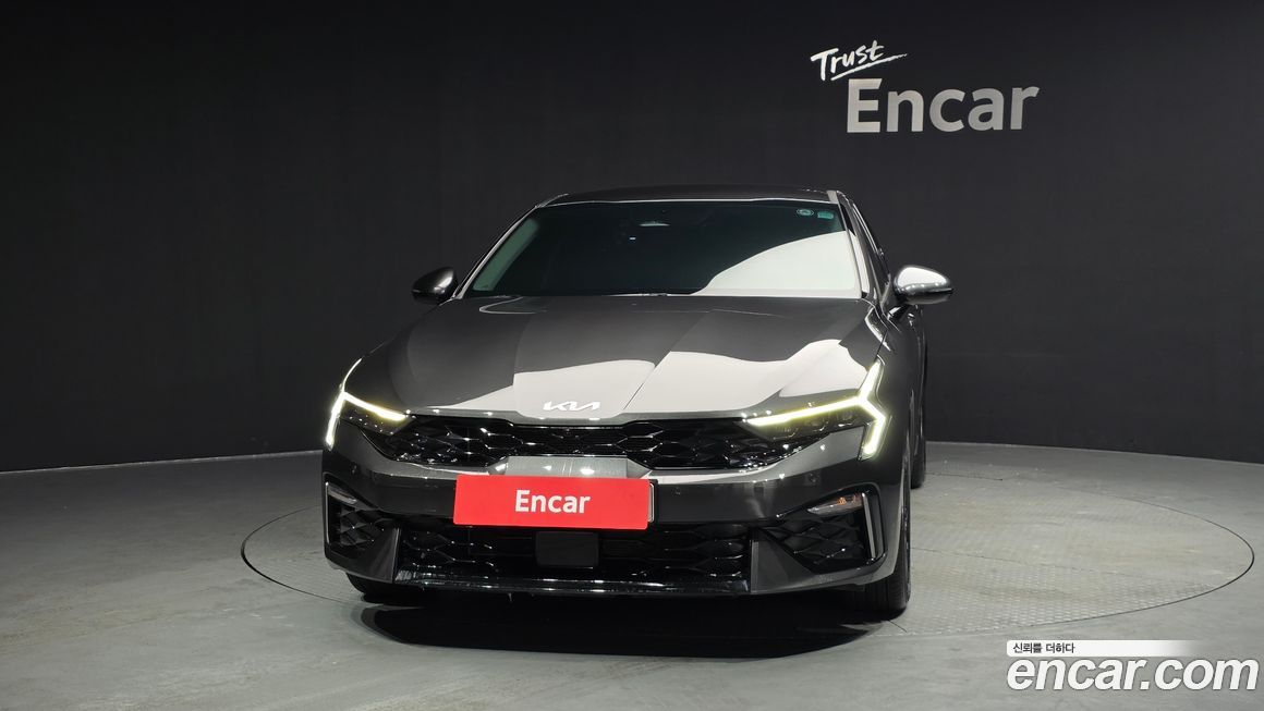 Kia K5 2025