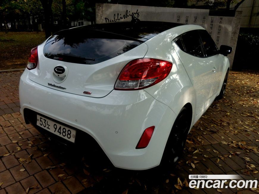 Hyundai Veloster 2012