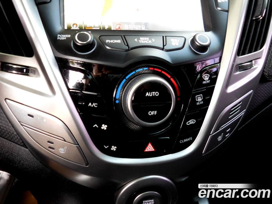 Hyundai Veloster 2012