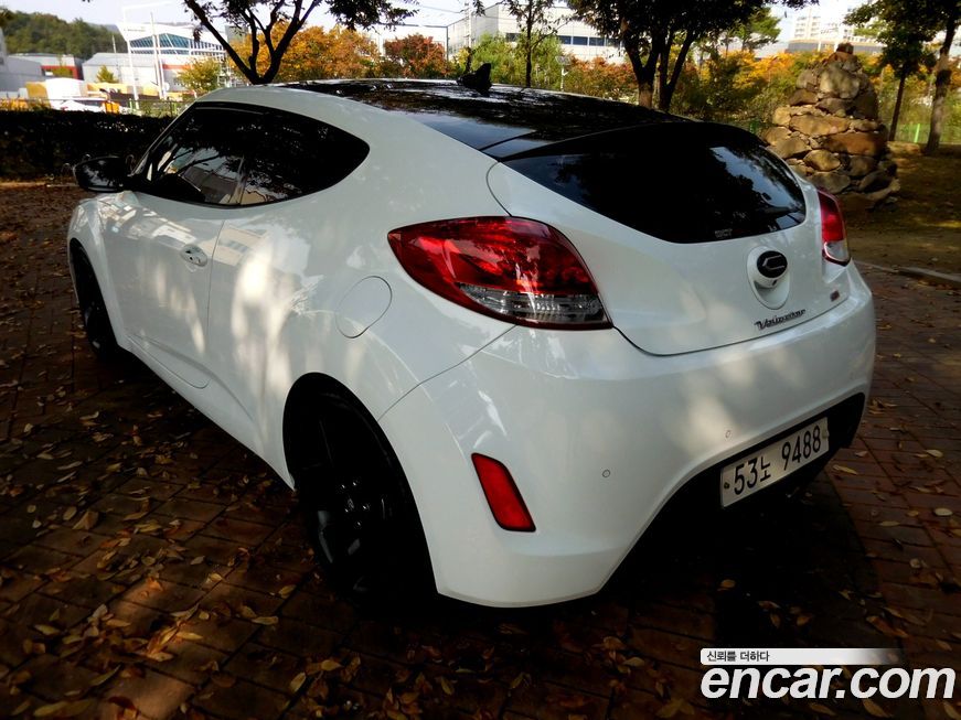 Hyundai Veloster 2012