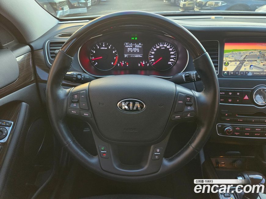 Kia K7 2016