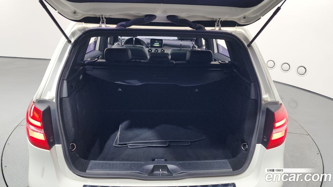 Mercedes-Benz B-Class 2016