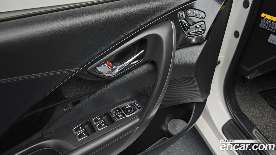 Hyundai Grandeur 2016