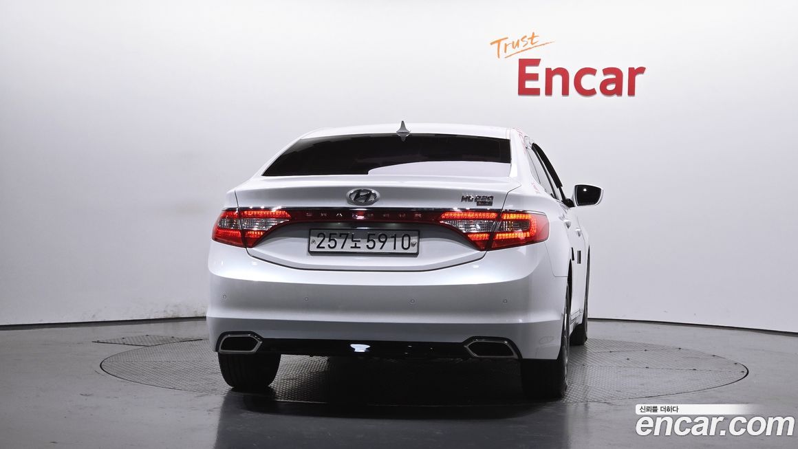 Hyundai Grandeur 2016