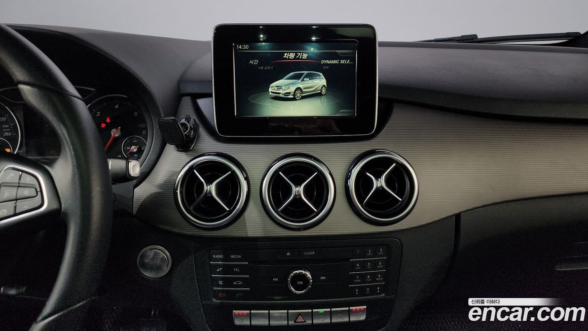 Mercedes-Benz B-Class 2016