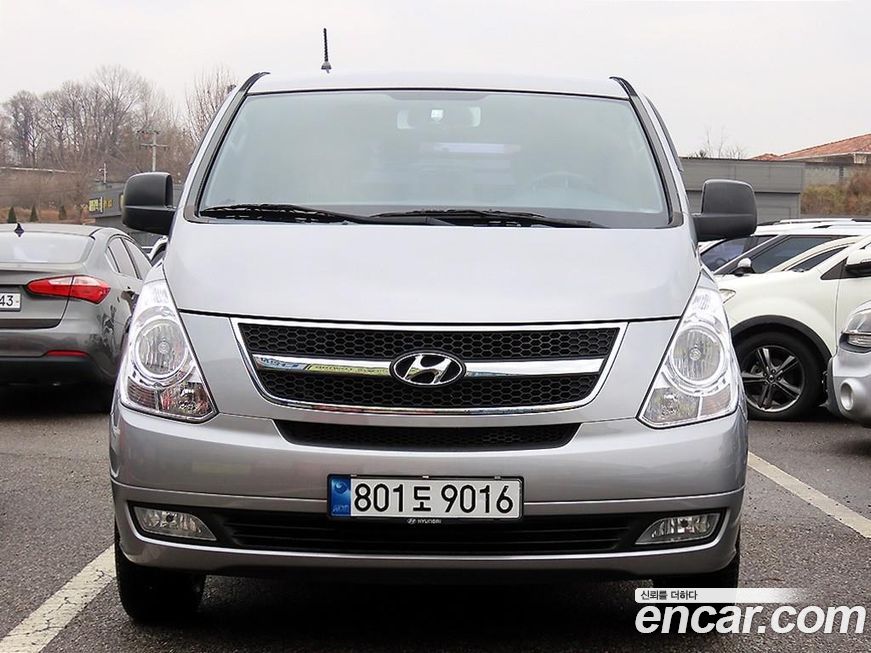 Hyundai Starex 2016