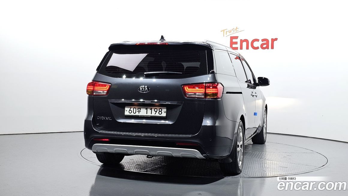 Kia Canival 2017